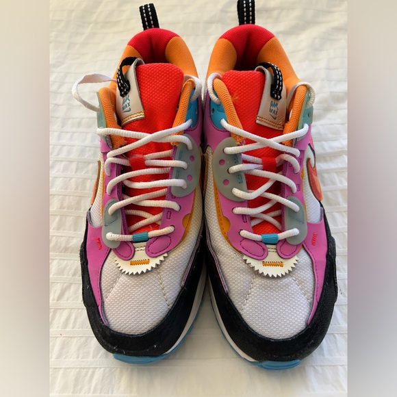 Nike Air Max 90 Futura Women’s Sneakers - Picture 3 of 3